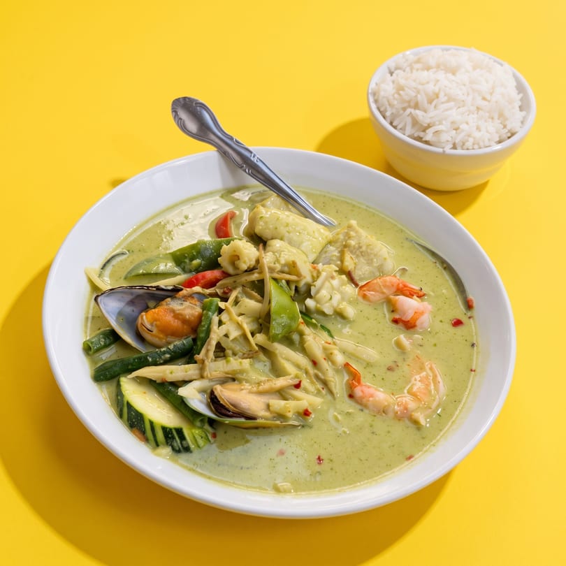 Green curry with seafood and jasmine rice